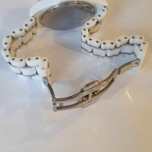 Watch Pierre Lannier - Picture 3 of 3